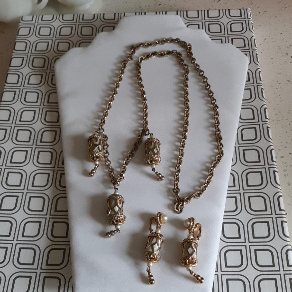 Vintage Emmons Necklace and matching Earrings